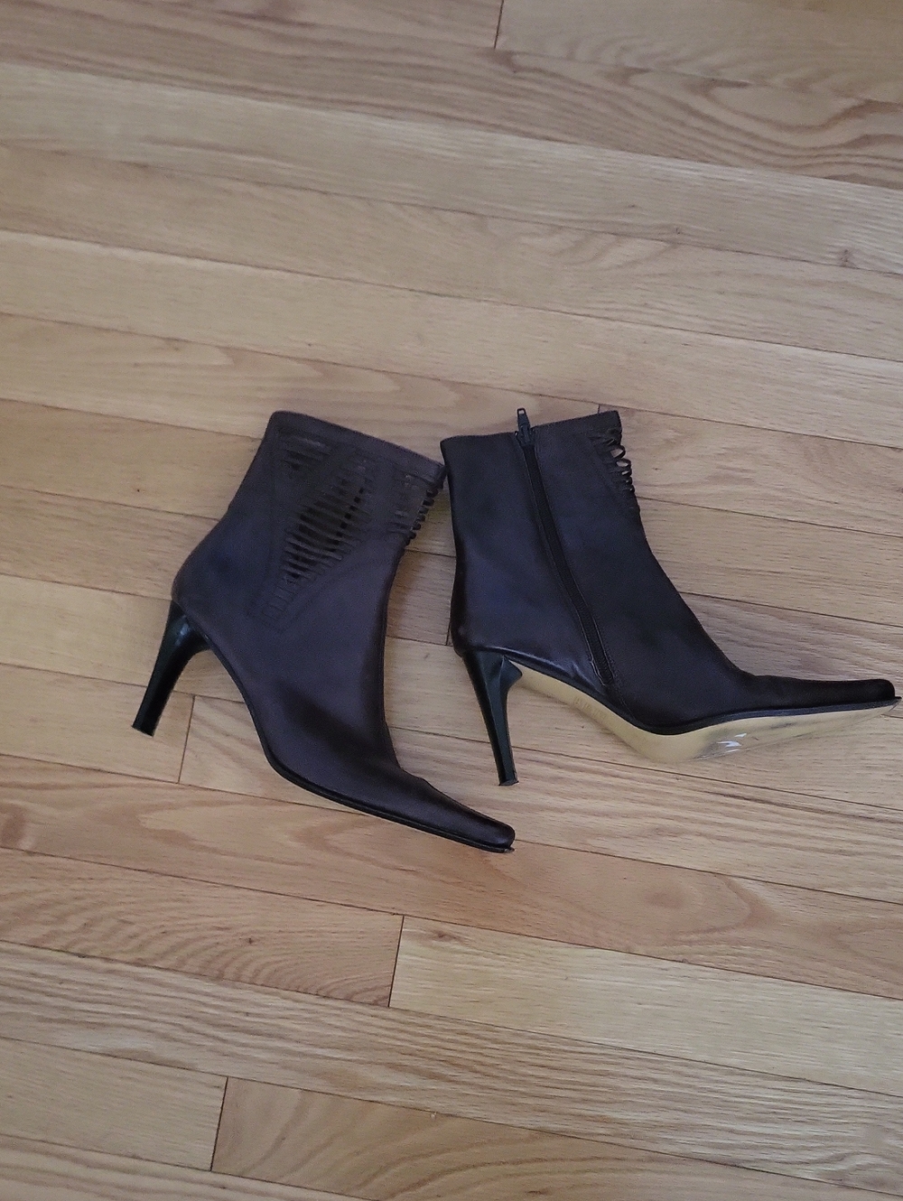 EUC Booties 36